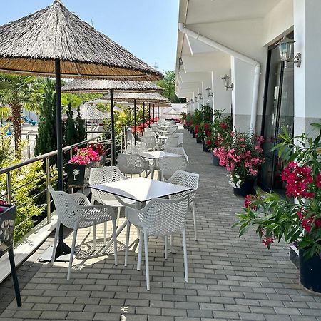 Hotel Aqua Кырджали Экстерьер фото