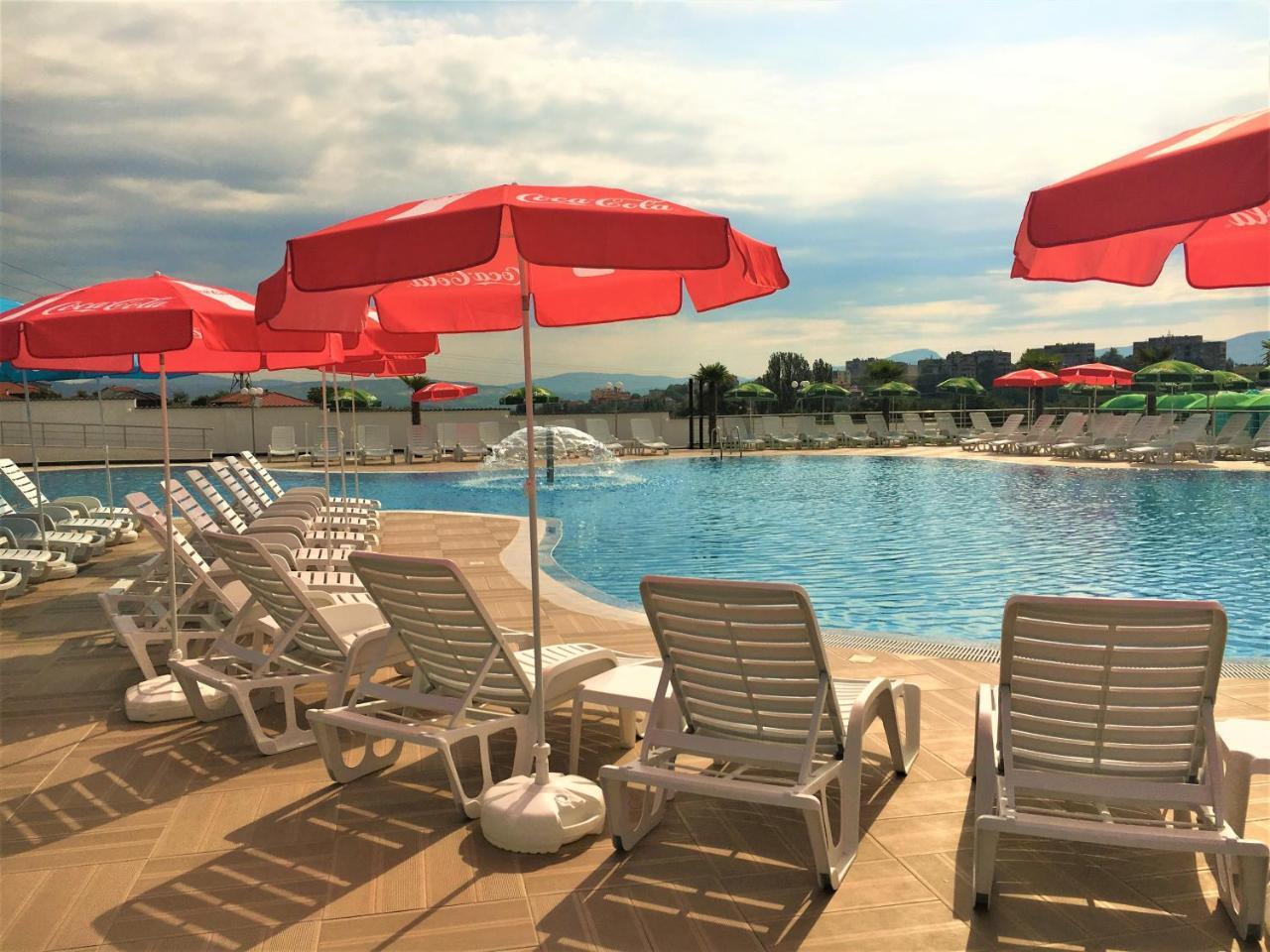 Hotel Aqua Кырджали Экстерьер фото