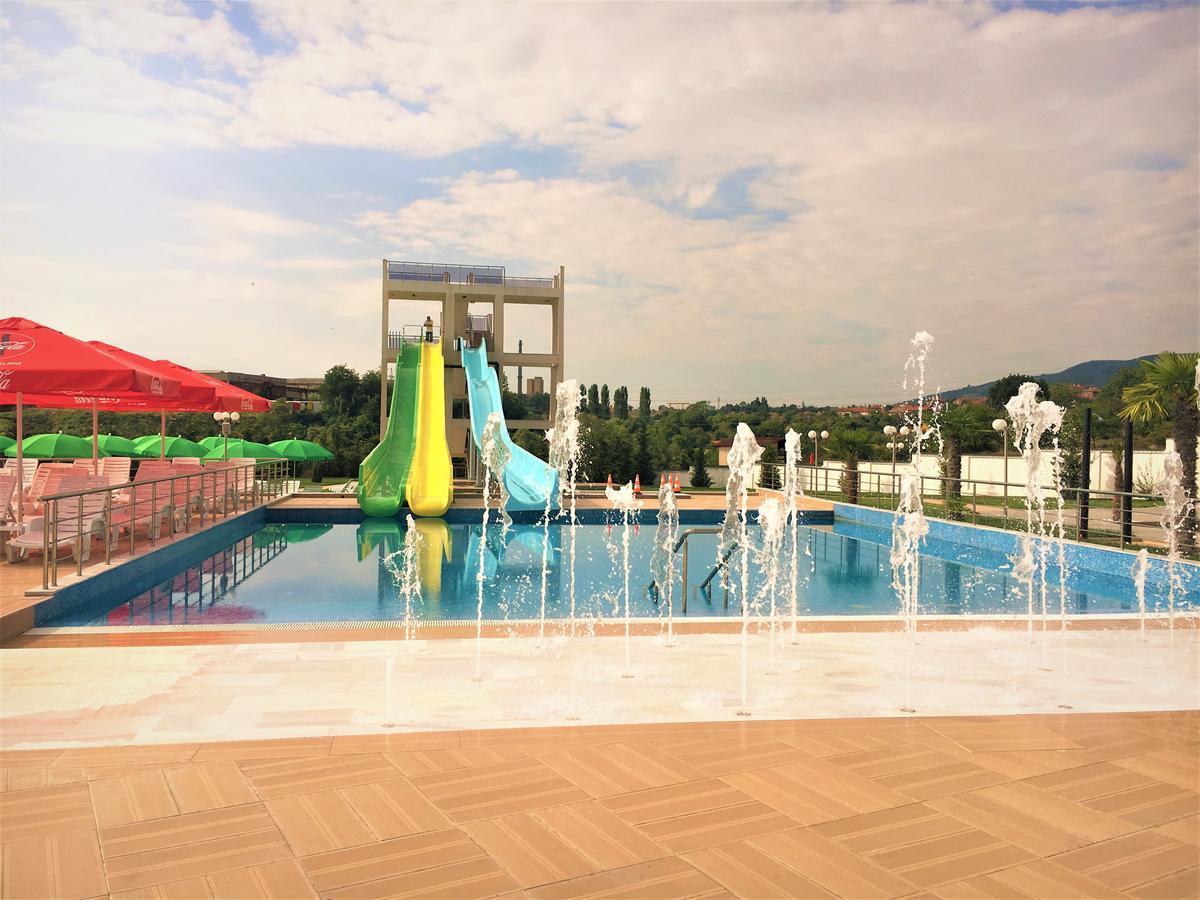 Hotel Aqua Кырджали Экстерьер фото