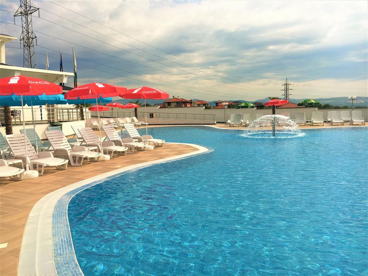 Hotel Aqua Кырджали Экстерьер фото